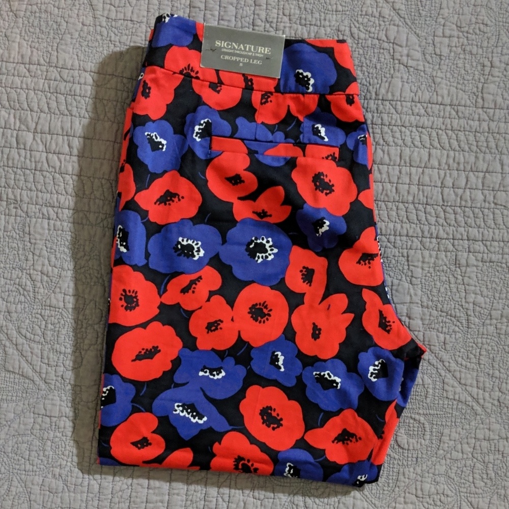 Ann Taylor Signature capris - Picture 2 of 7